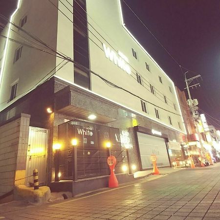 סוואן White Hotel מראה חיצוני תמונה