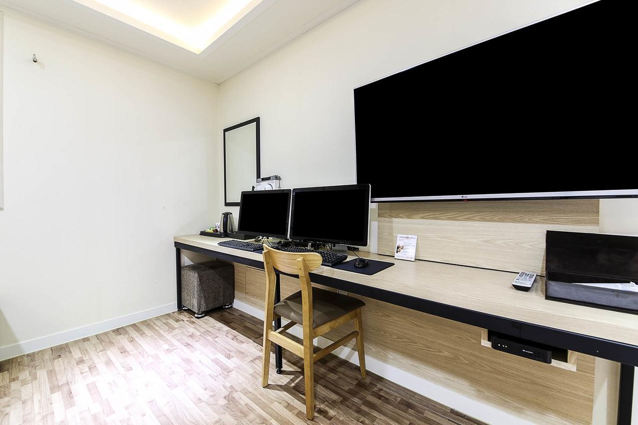 סוואן White Hotel מראה חיצוני תמונה