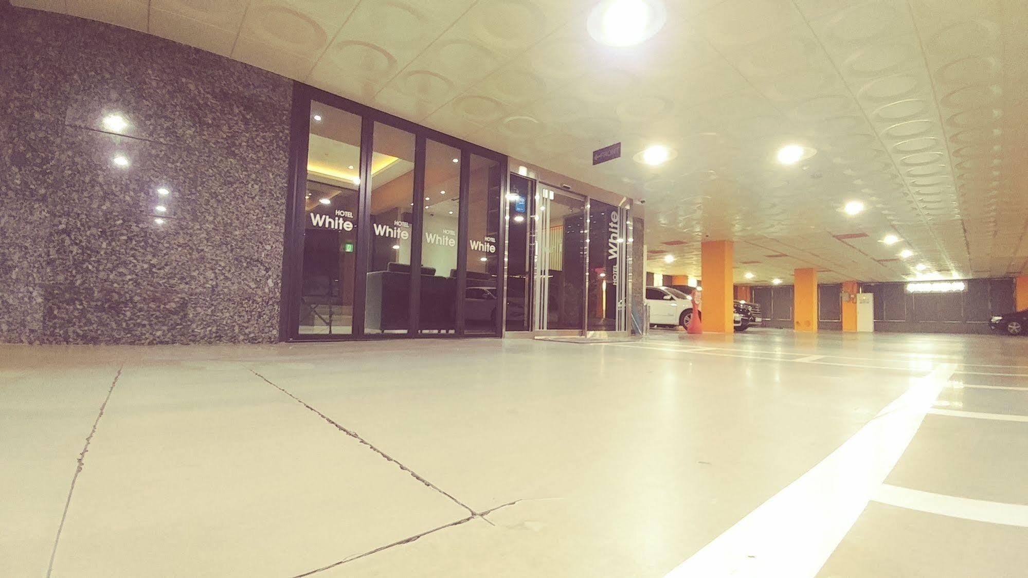 סוואן White Hotel מראה חיצוני תמונה