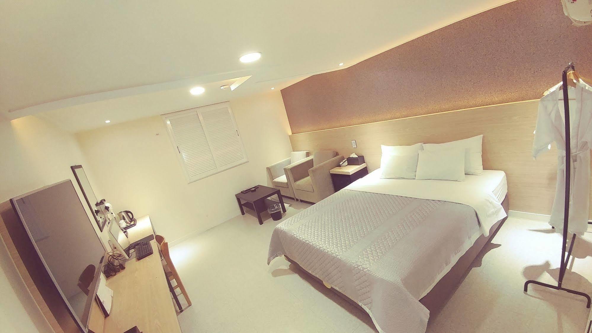 סוואן White Hotel מראה חיצוני תמונה