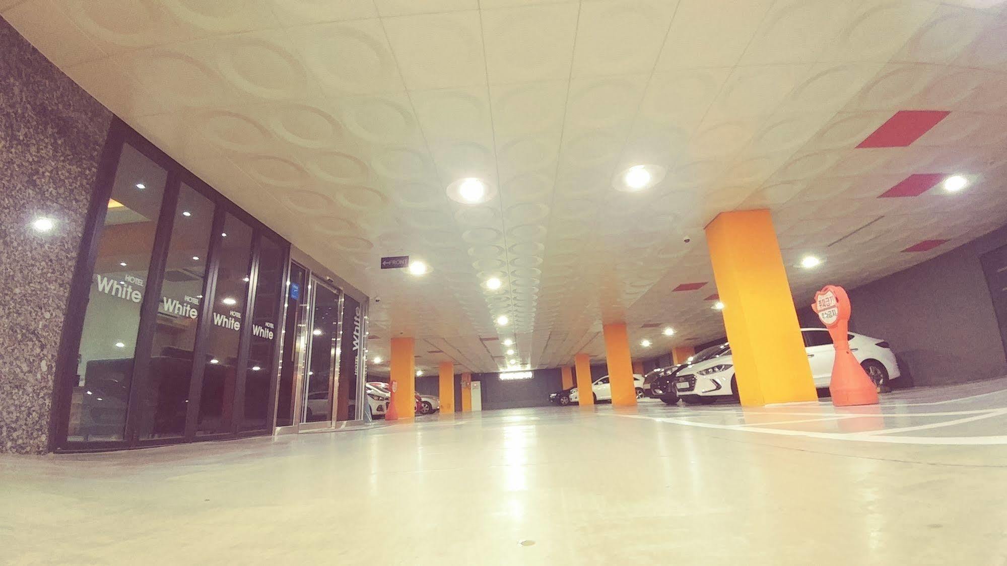 סוואן White Hotel מראה חיצוני תמונה