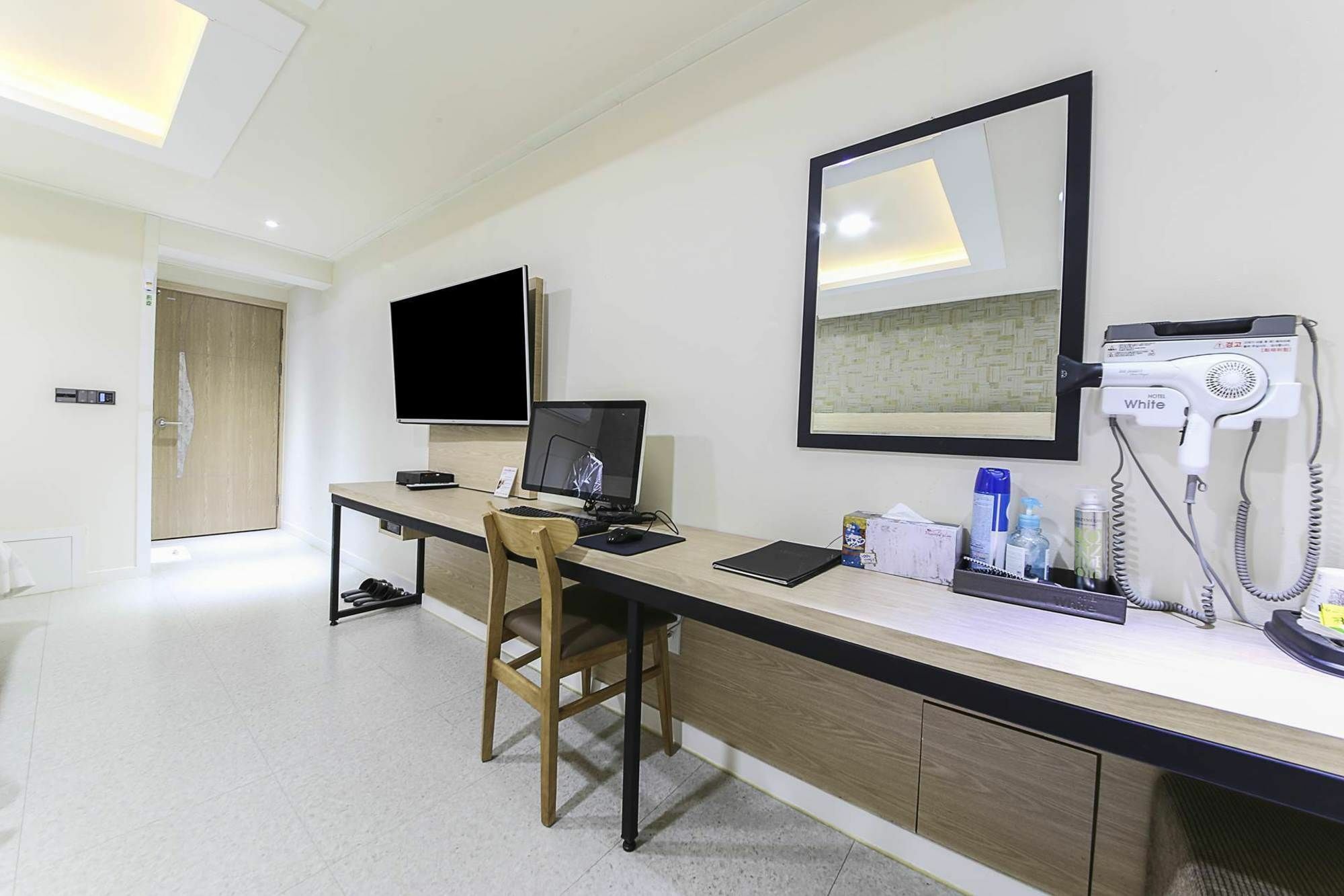 סוואן White Hotel מראה חיצוני תמונה
